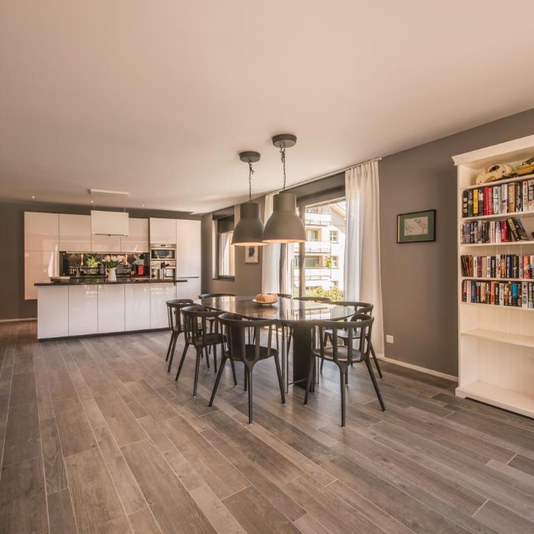 Independance First - Four-Bedroom Luxury Apartment - 7
