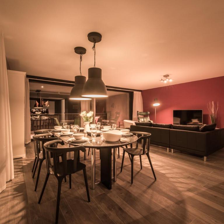 Independance First - Four-Bedroom Luxury Apartment - 21