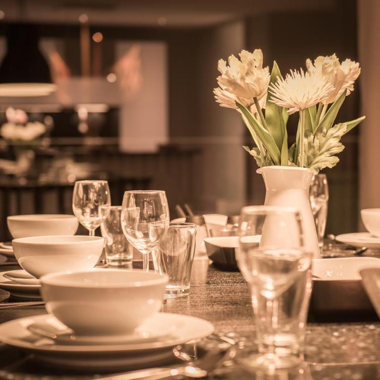 Independance First - Four-Bedroom Luxury Apartment - 17