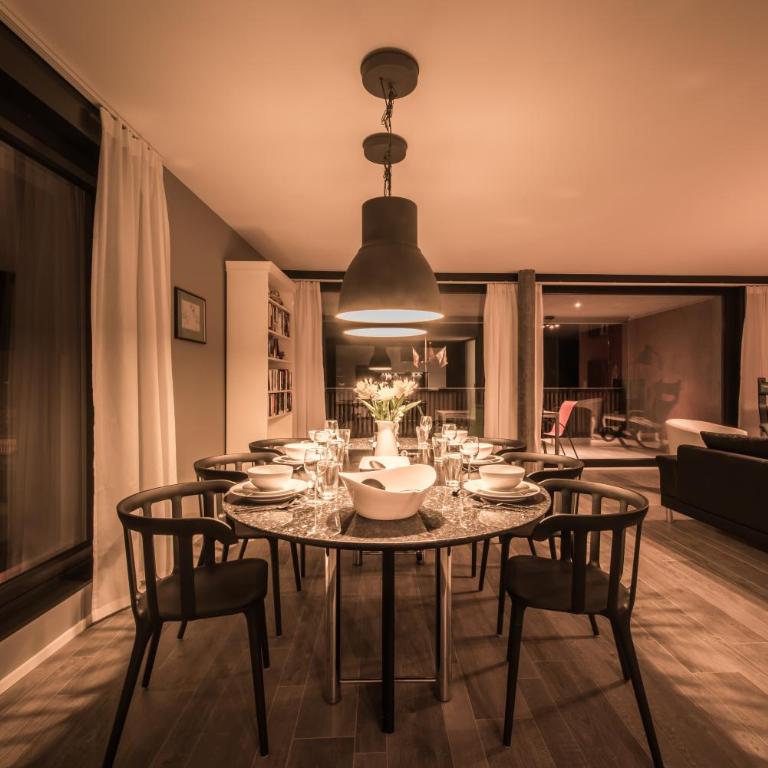 Independance First - Four-Bedroom Luxury Apartment - 18