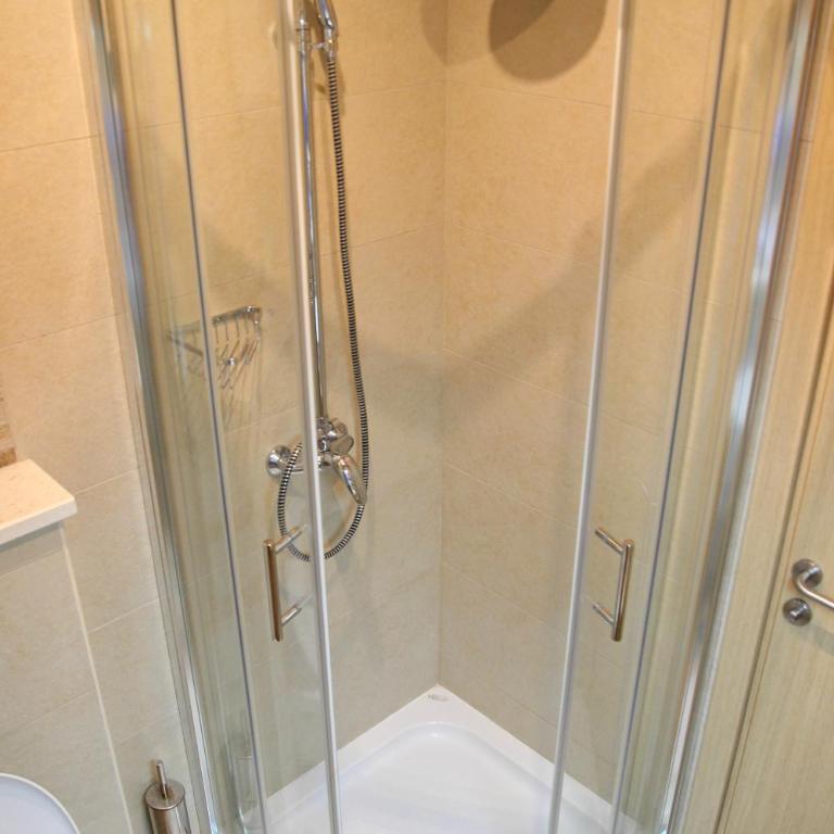 Vila Jadranka Apartments - Apartment with Sea View - 5