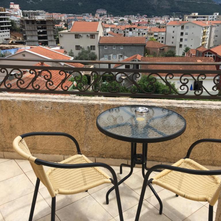 Apartments Manojlovic - Dvokrevetni Studio Apartman sa Bračnim Krevetom i Balkonom - 12