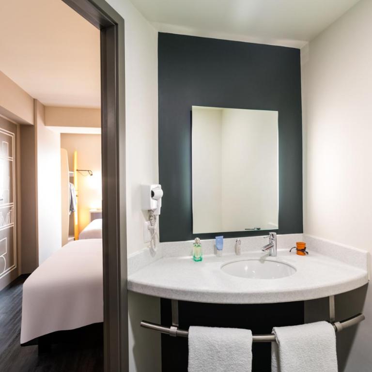Ibis Mazatlan Marina - Standard Twin Room - 8