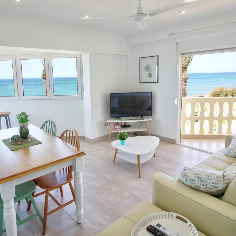 Apartamentos Óliver Playa - Este apartamento está ubicado en la tercera planta, ofrece vistas panorámicas al mar y dispone de 2 dormitorios y terraza. - 12
