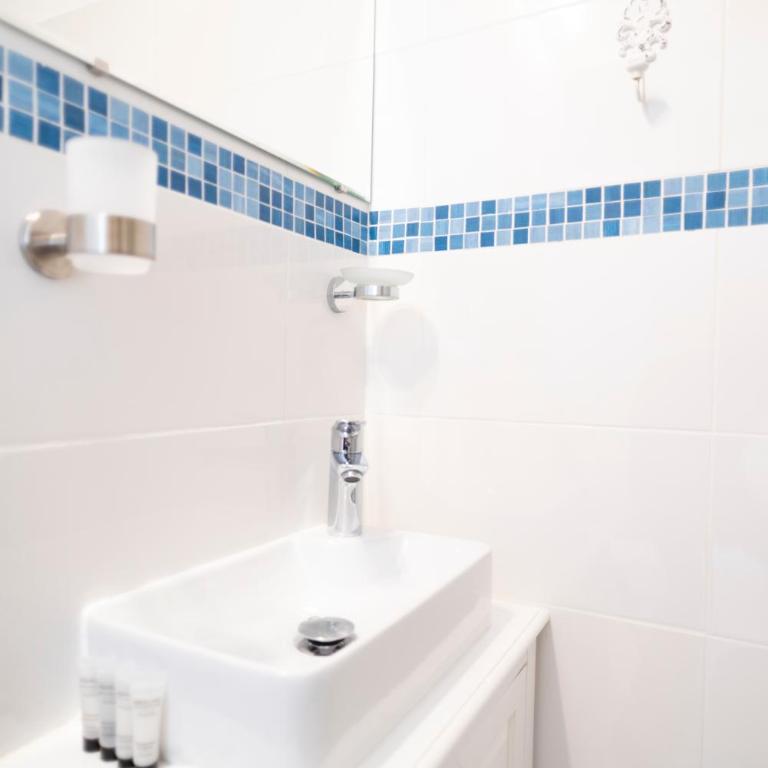 Lyon Mon Amour B&B - Chambre Double Supérieure avec Salle de Bains Privative - 7