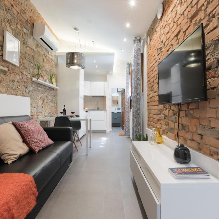 Palazzo Della Nave - Deluxe One-Bedroom Apartment with Garden View - 10