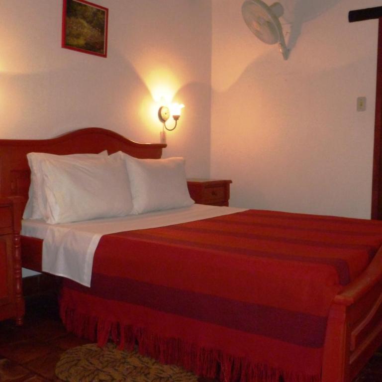 Hotel Mision Santa Barbara RNT 4799 - Habitación Clásica - 6