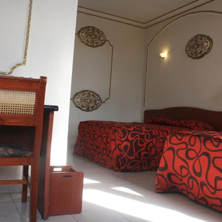 Casa de la Luna - Family Room - 4