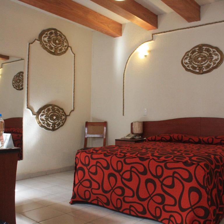 Casa de la Luna - Queen Room - 4