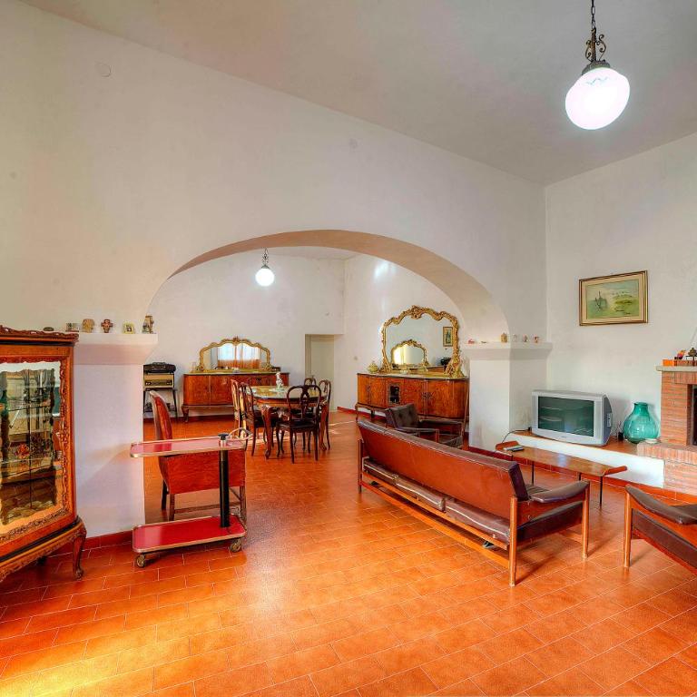 Villa with pool and tennis court - Villa con Piscina Privata - 11