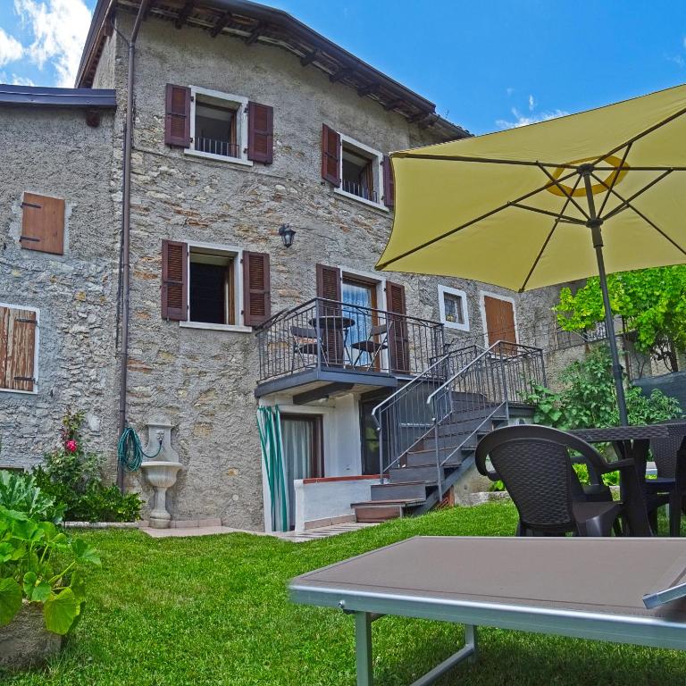 Casa del Borgo Pregasio Garden and view by Gardadomusmea - Casa con 2 Camere da Letto - 65