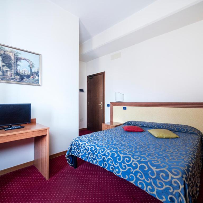 Hotel Italia & Lombardi - Standard Double Room - 2