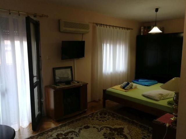 Guest House Mudresa - Studio with External Kitchenette - 12