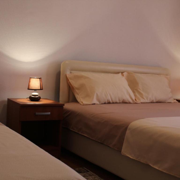 Apartments Fat e Jet - Pool & Breakfast - Studio Apartman - 4