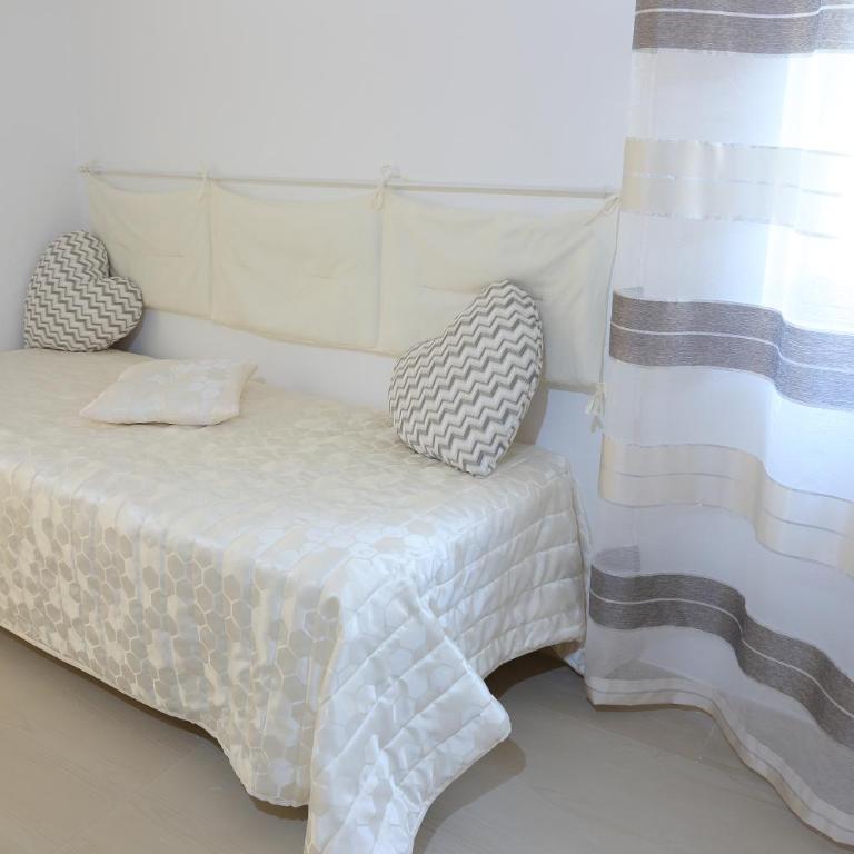 B&B Il Melograno Antico con Terrazza e Giardino - Camera Familiare con Balcone - 6