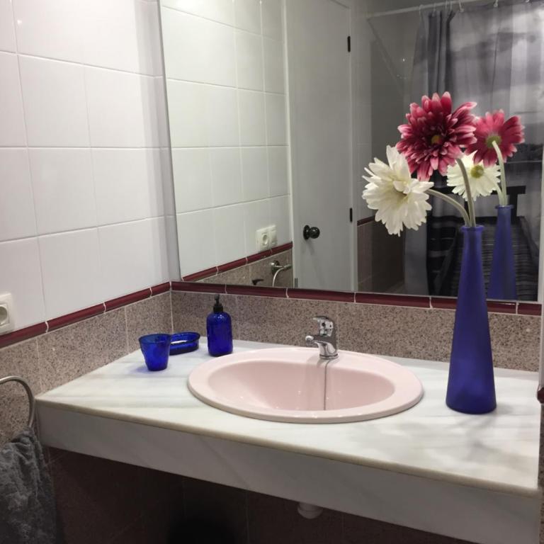 Bonito y Acogedor Apartamento con fibra - Apartamento con vistas a la piscina - 23