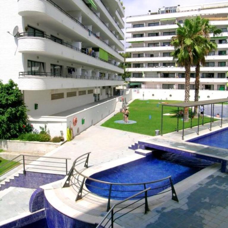 Bonito y Acogedor Apartamento con fibra - Apartamento con vistas a la piscina - 1
