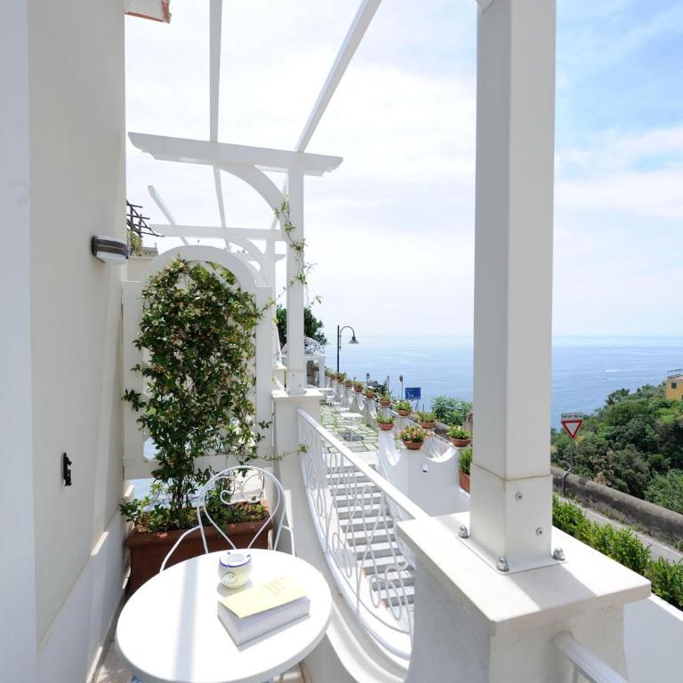 Villa Guarracino Amalfi - Camera Superior Matrimoniale/Doppia con Letti Singoli con Vista Mare - 2