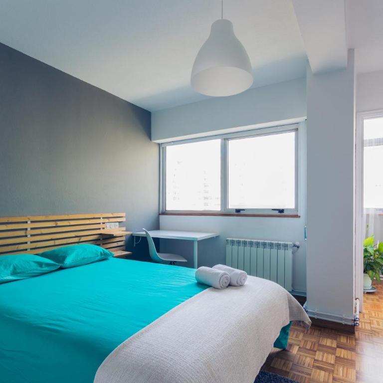 Bright and Spacious Retreat - Deluxe Apartment - 3
