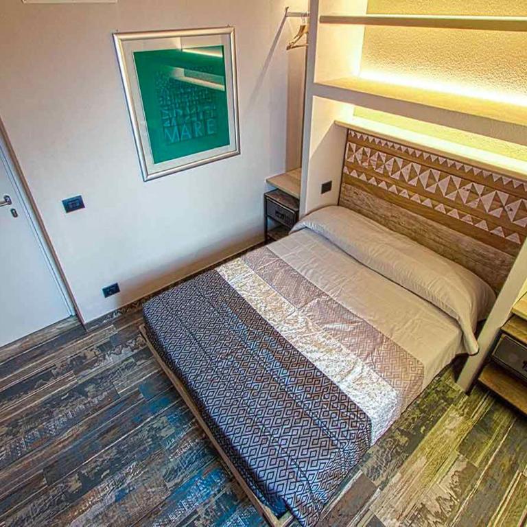 Oltremare Guest House - Double Room with Sea View - 8