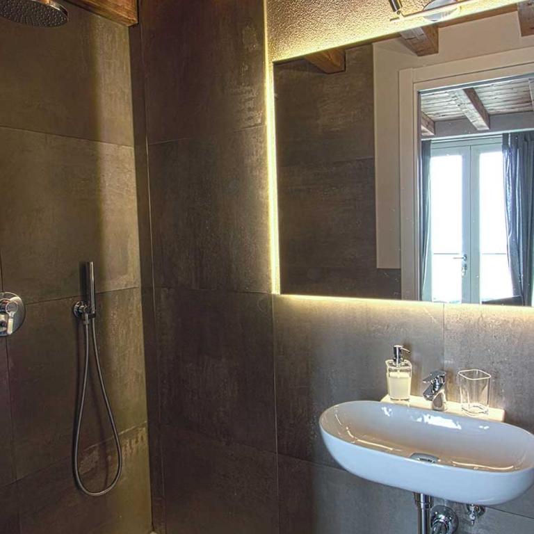 Oltremare Guest House - Quadruple Room with Terrace - 10