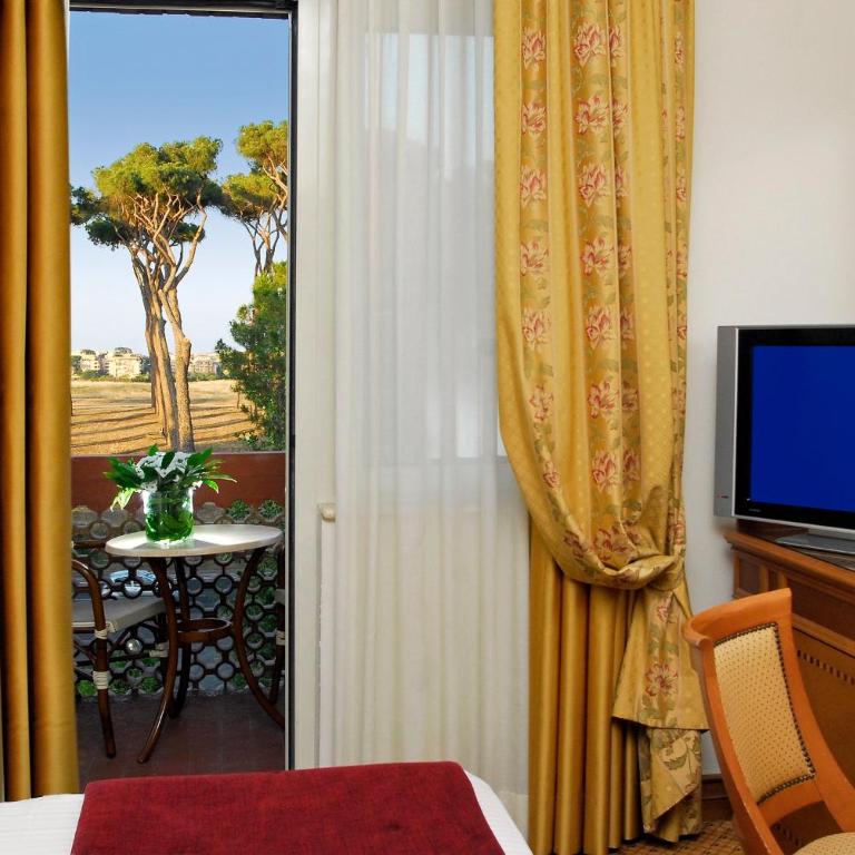 Pinewood Hotel Rome - Camera Matrimoniale/Doppia con Letti Singoli con Vista Giardino - 6