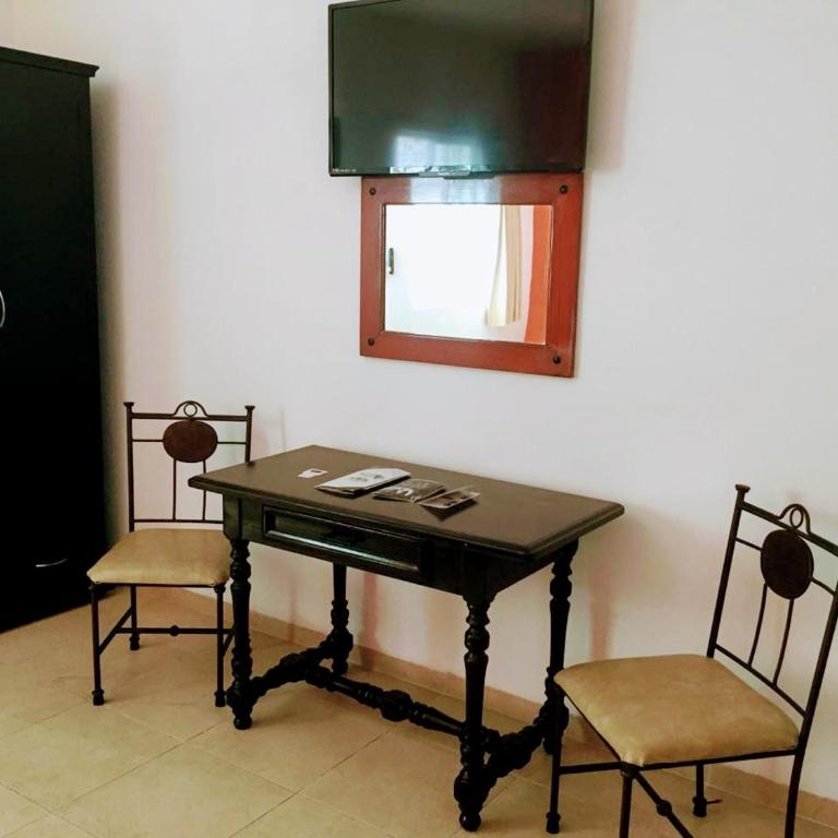 Hotel María Jose - Suite con zona de cocina - 2