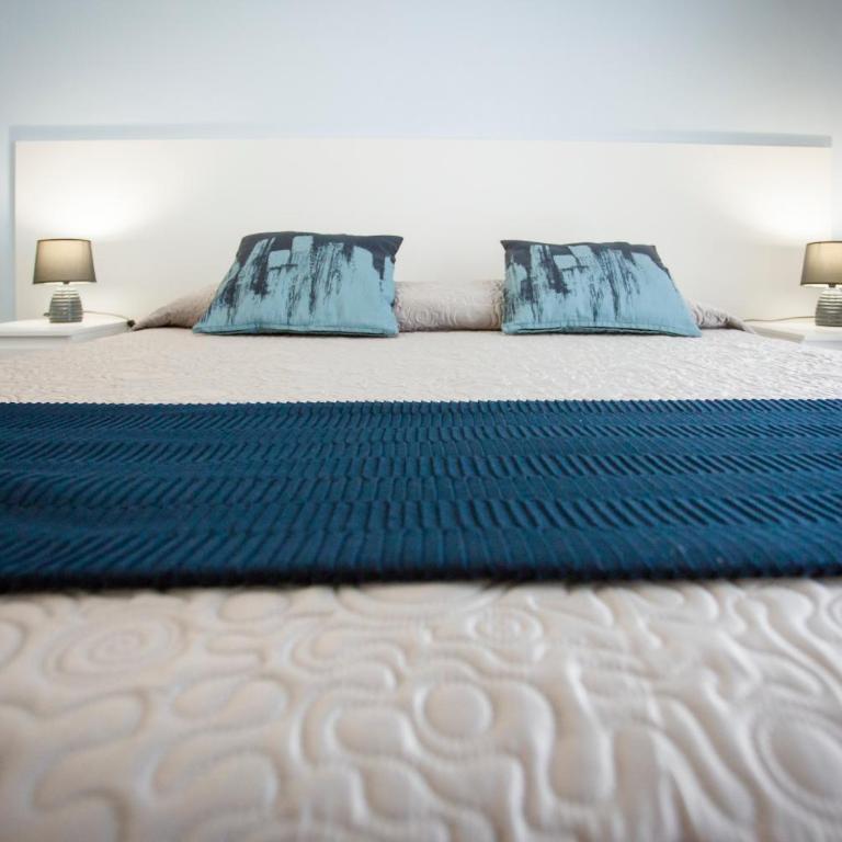 Rosella's rooms - Camera Matrimoniale con Letto Supplementare - 1