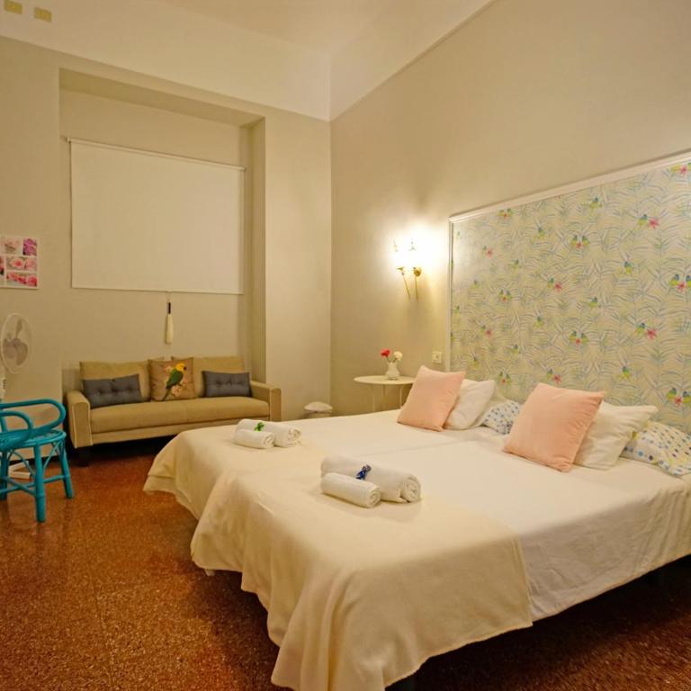 Casa Kilig - Habitación Doble grande con baño compartido - 2 camas individuales - 2