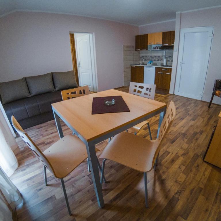 Apartmani "STEFANOVIĆ" - Apartman sa 1 Spavaćom Sobom - 28