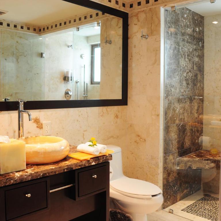 El Taj Oceanfront and Beachside Condo Hotel - Suite mit 2 Schlafzimmern - 11