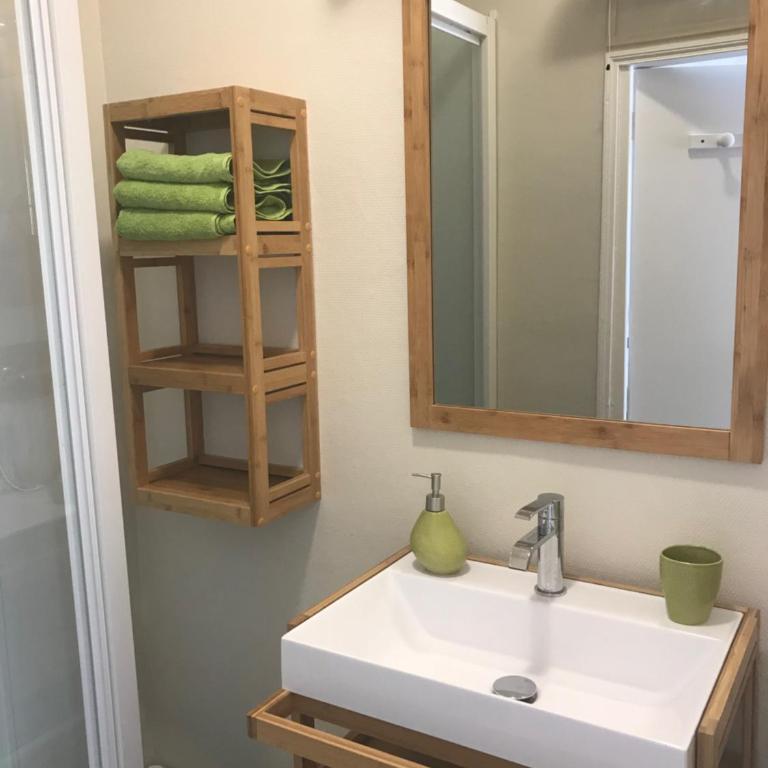 Logement cocooning 50 m de la plage - Appartement - 12