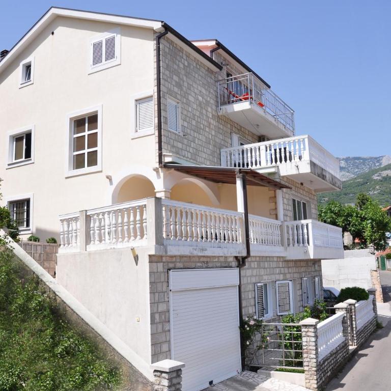Duplex Vukovic - Dupleks Apartman sa 4 Spavaće Sobe i Pogledom na More - 1