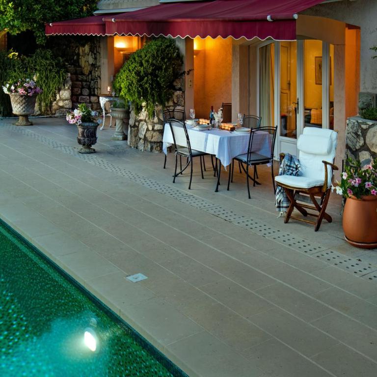 Luxury Pool Apartment at Villa Seburga - Two-Bedroom Apartment - 7