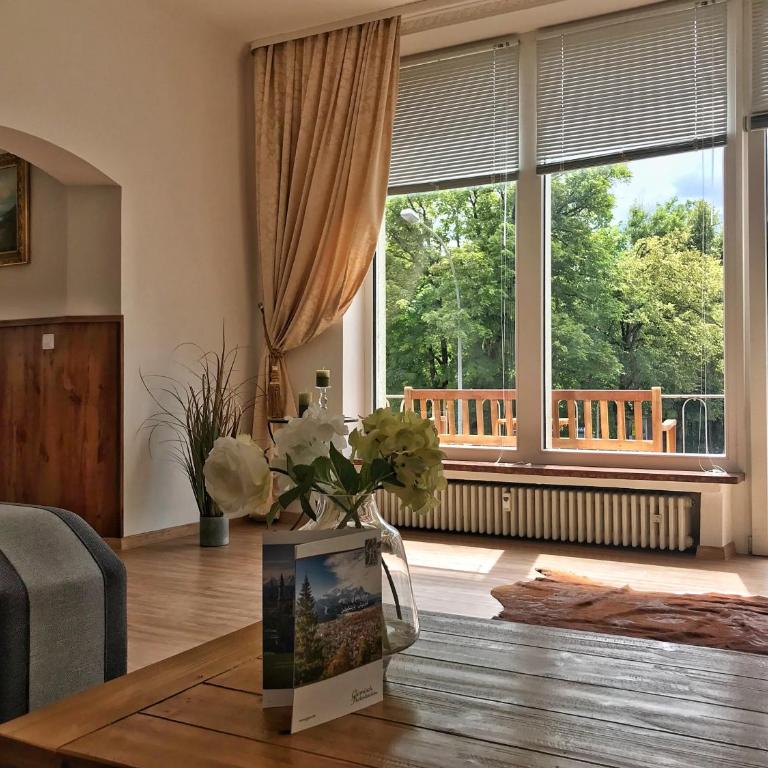 Golden GaPa Central Large Family Apartment 24 - Apartment - 3