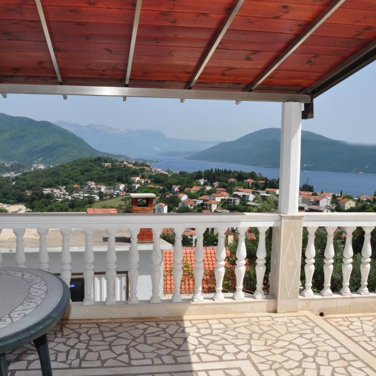 Duplex Vukovic - Dupleks Apartman sa 4 Spavaće Sobe i Pogledom na More - 6