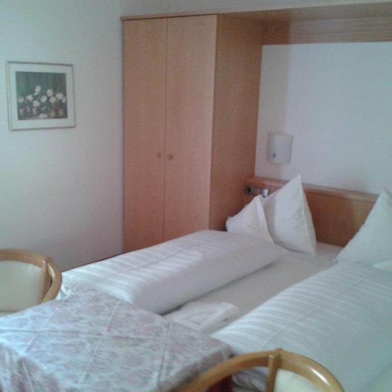 Hotel Flora - Habitación Doble con balcón - 5