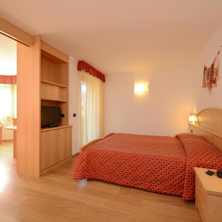 Hotel La Soldanella - Camera Tripla Superior - 5