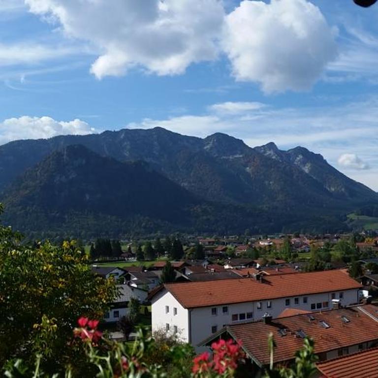 Pension Staufenhof - Einzelzimmer mit Bergblick - 2