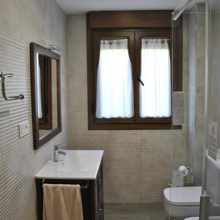 La Casita de Rufo - Five-Bedroom House - 32