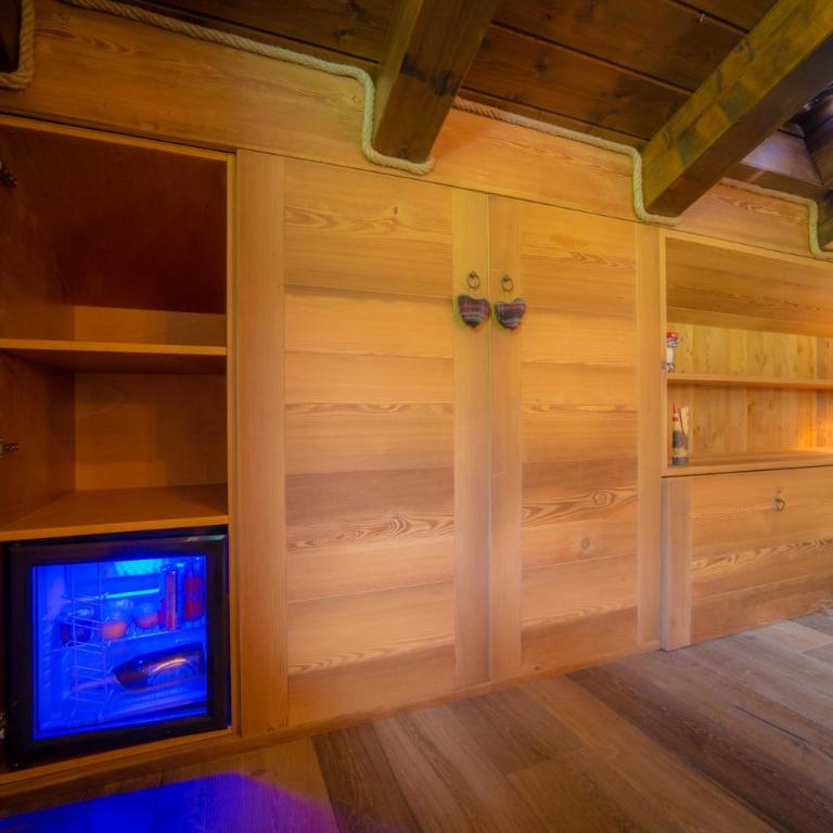 VillAmour Boutique Hotel & SPA - Camera Familiare con Vista Montagna - 2