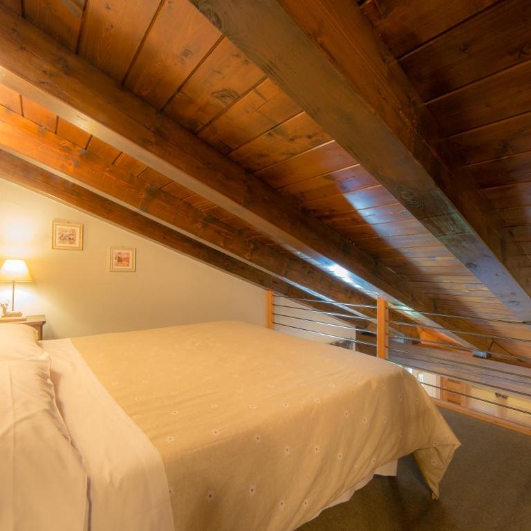 VillAmour Boutique Hotel & SPA - Camera Familiare con Vista Montagna - 4