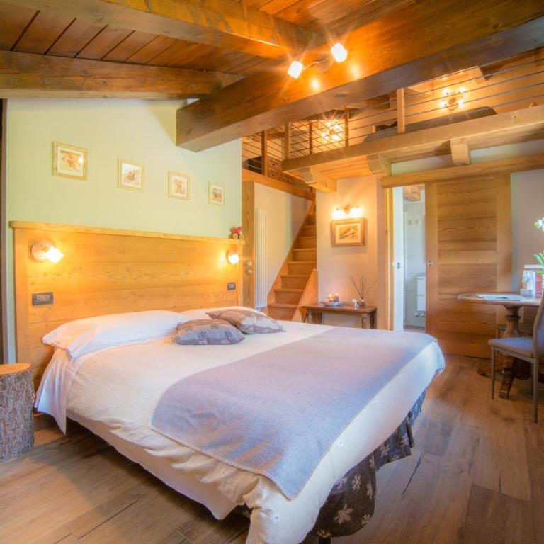VillAmour Boutique Hotel & SPA - Camera Familiare con Vista Montagna - 1