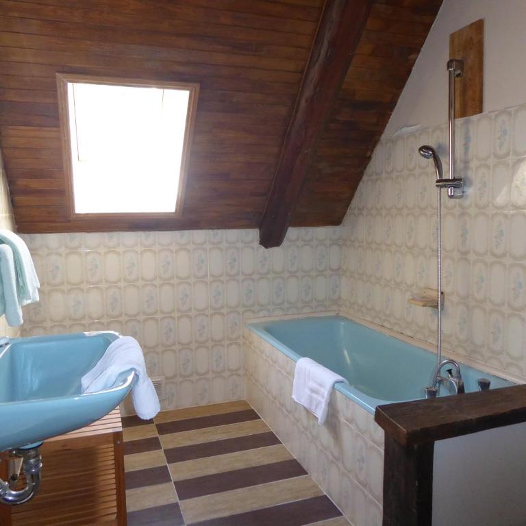 Hotel Les Chenets - Chambre Triple avec Balcon - 1