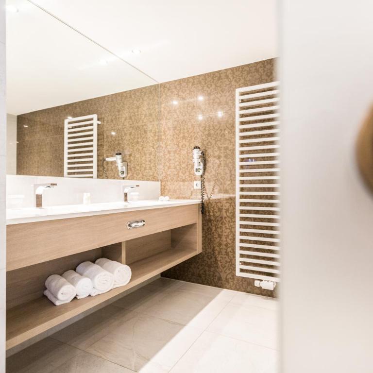 IMLAUER HOTEL PITTER Salzburg - Deluxe Zimmer mit Gartenblick - 7