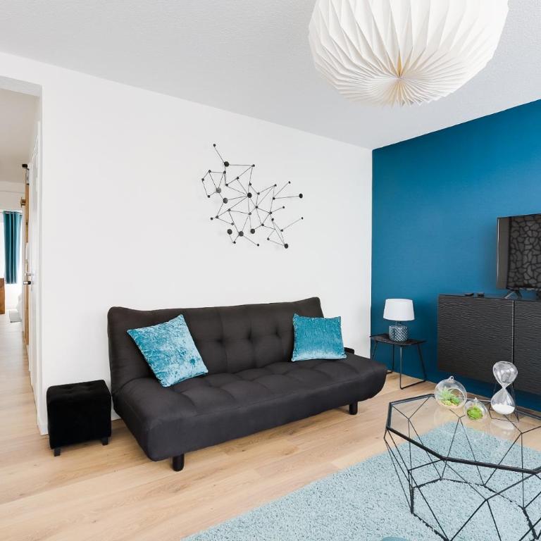 Naeva Feng Shui - Two-Bedroom Apartment - 11