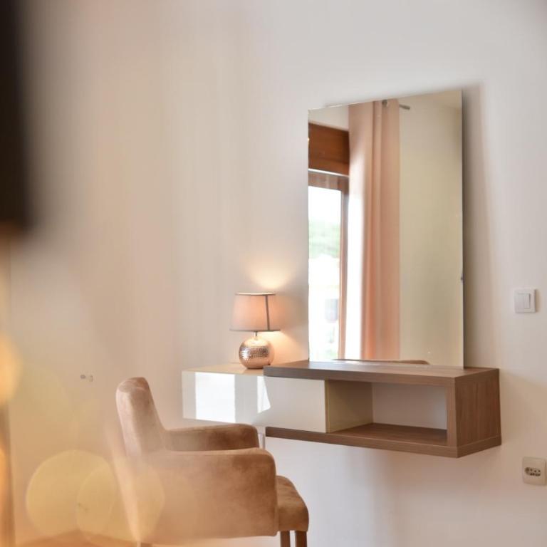 Apartments Secret Garden - Two-Bedroom Apartment - 11