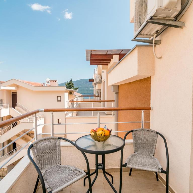 Apartments Rivijera - Apartment with Terrace - 8