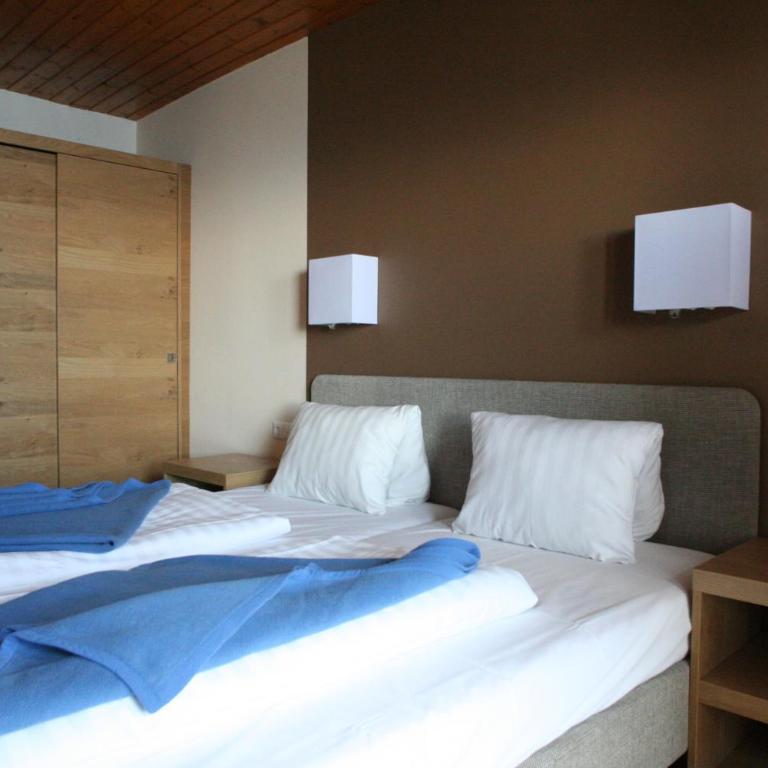 Sattleggers Alpenhof & Feriensternwarte - Doppelzimmer mit Balkon - 4