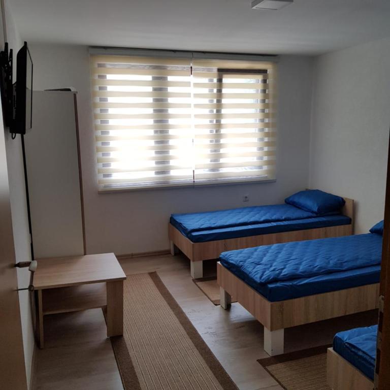 Bistrička stanica - Basic Triple Room with Shared Bathroom - 1
